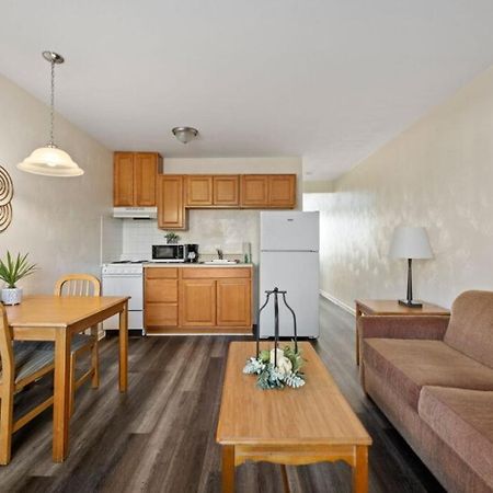 Affordable Suites Graham Екстериор снимка