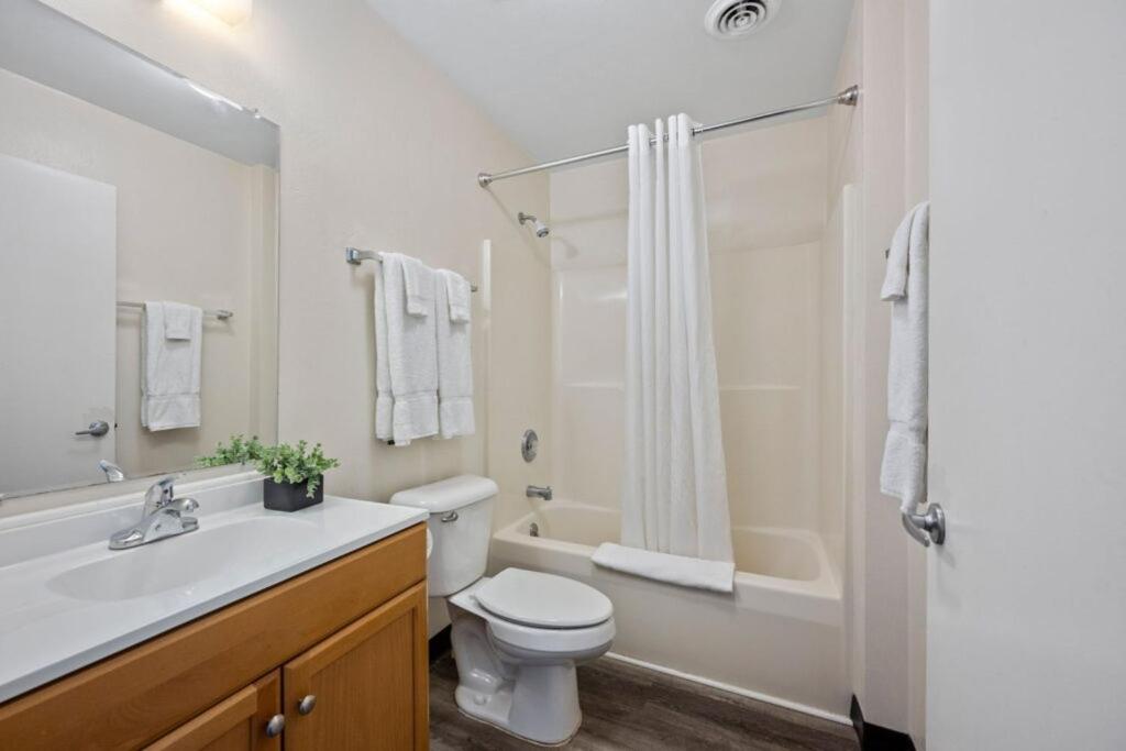 Affordable Suites Graham Екстериор снимка